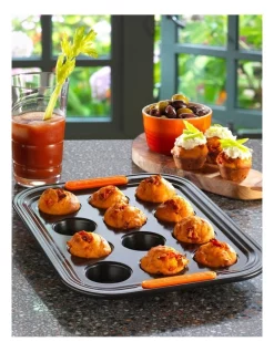 Brand new 💯 Le Creuset Toughened Non-Stick 12 Cup Mini Muffin Tin In Black ✔️ -Appetito Shop unnamed file 530
